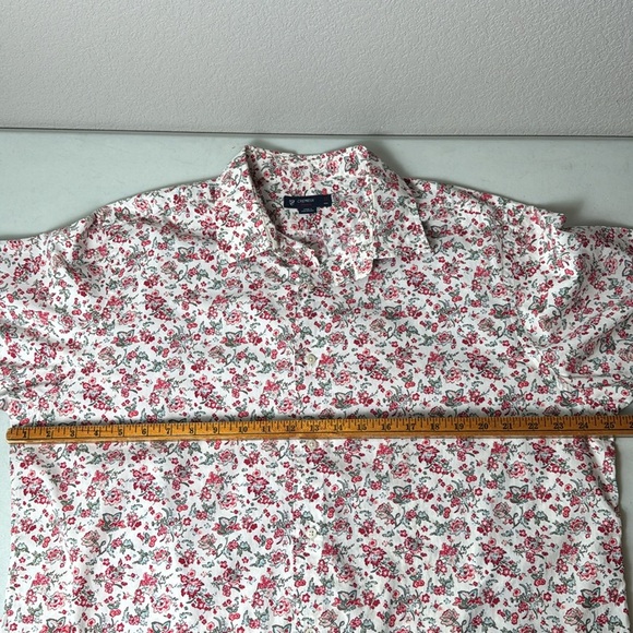 Cremieux Classics floral short sleeve button down - Picture 4 of 9